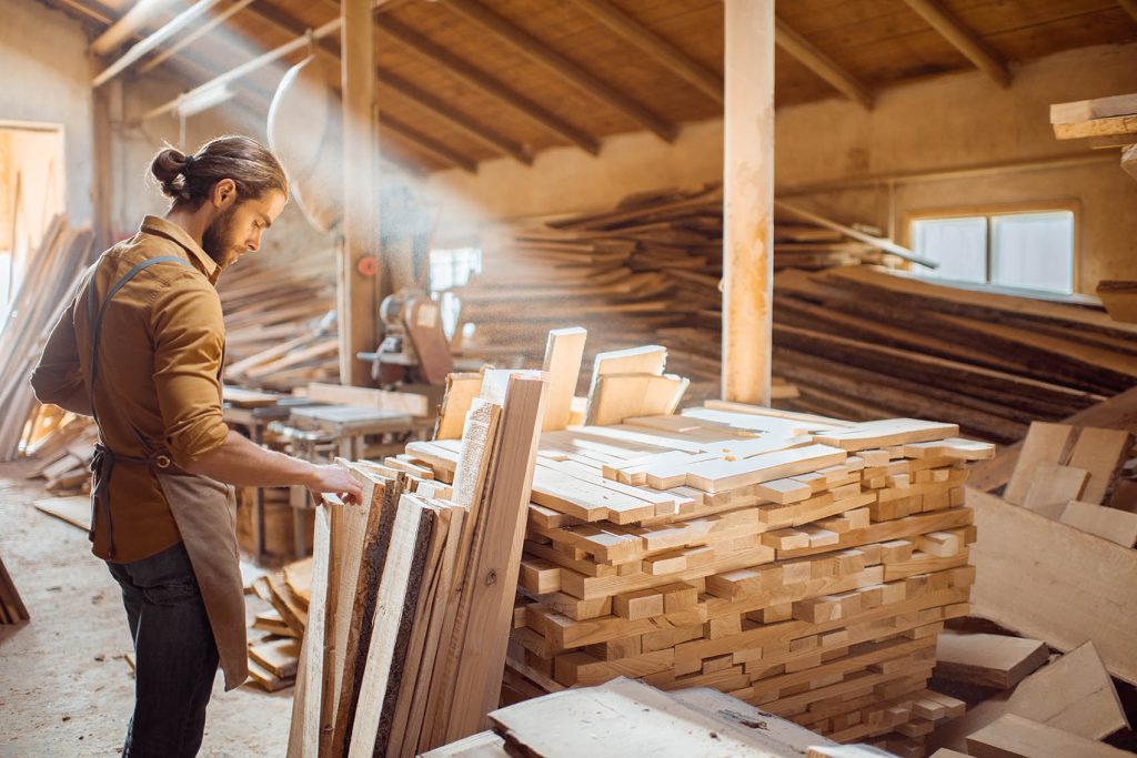 carpenter at the wood storage 2022 02 01 22 36 57 utc